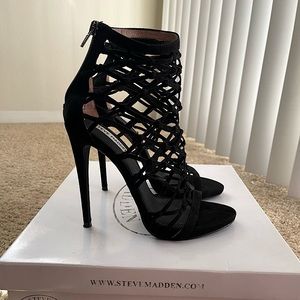 Steve Madden Ursula Black Heels